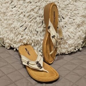 Minnetonka Tan and White Leather Metal Braided Detail Sandals